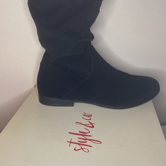 Women’s wide-calf size 12 boots - Picture 3 of 3